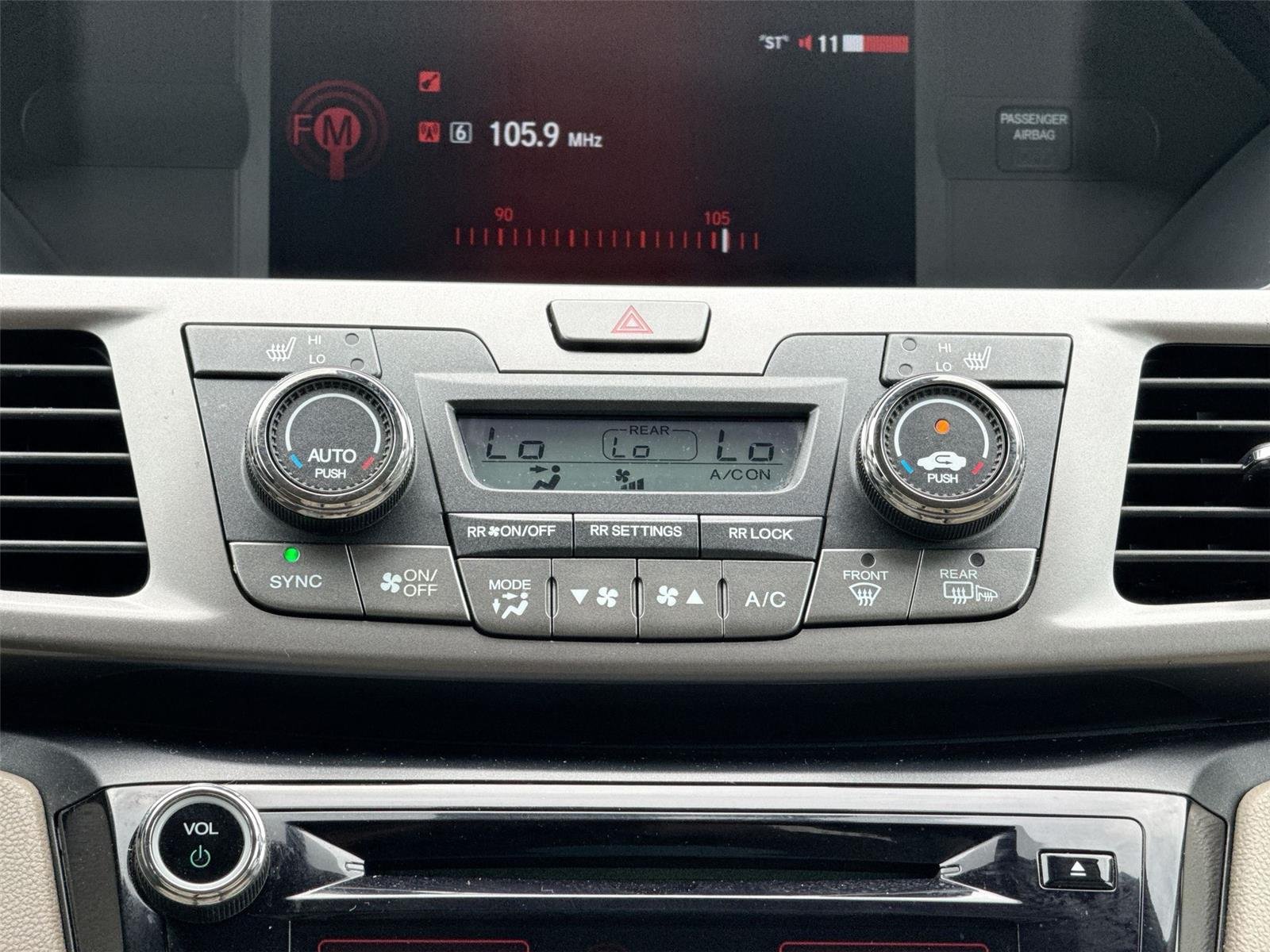 Used 2015  Honda EX-L image 31