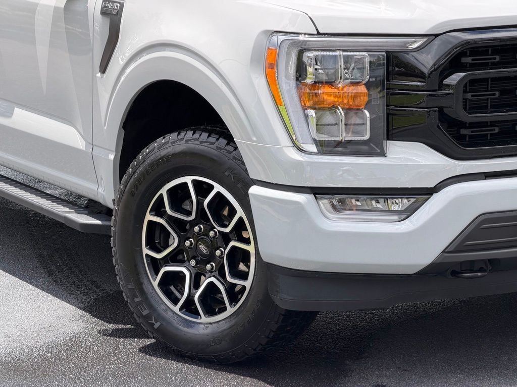 Used 2023 White Ford XLT image 5