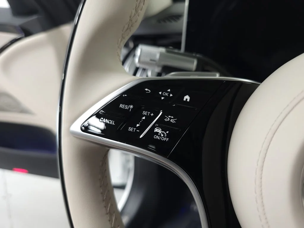 Used 2023 MANUFAKTUR Diamond White Mercedes-Benz S 500 image 11
