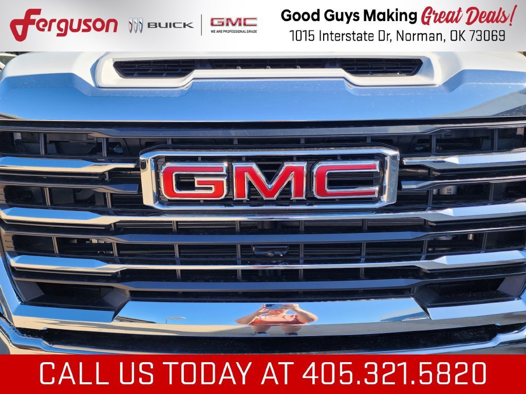 2026 GMC Sierra 2500HD SLT - Photo 9