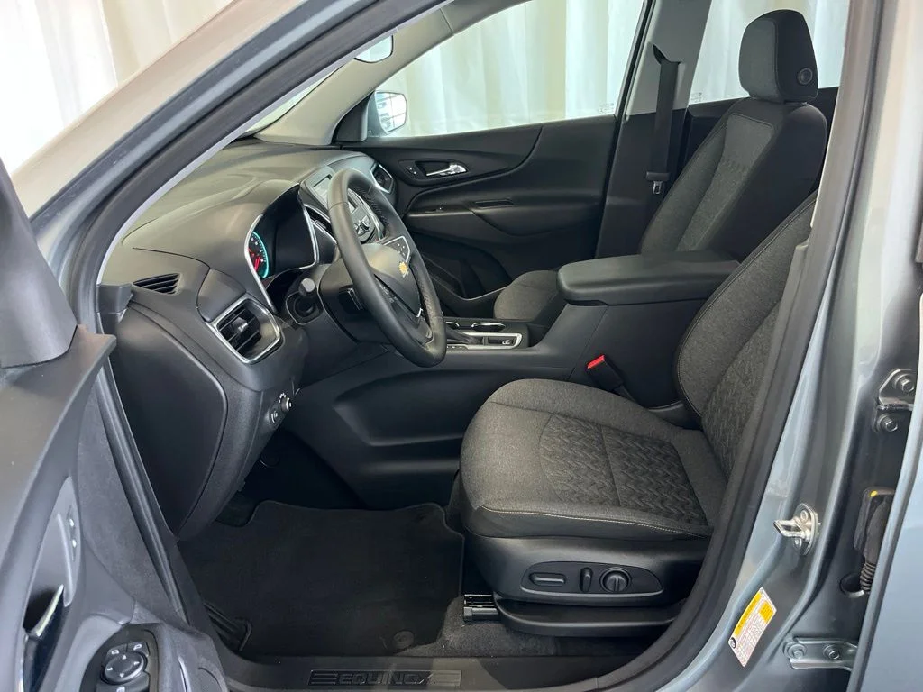 Used 2024 Gray Chevrolet LT image 3
