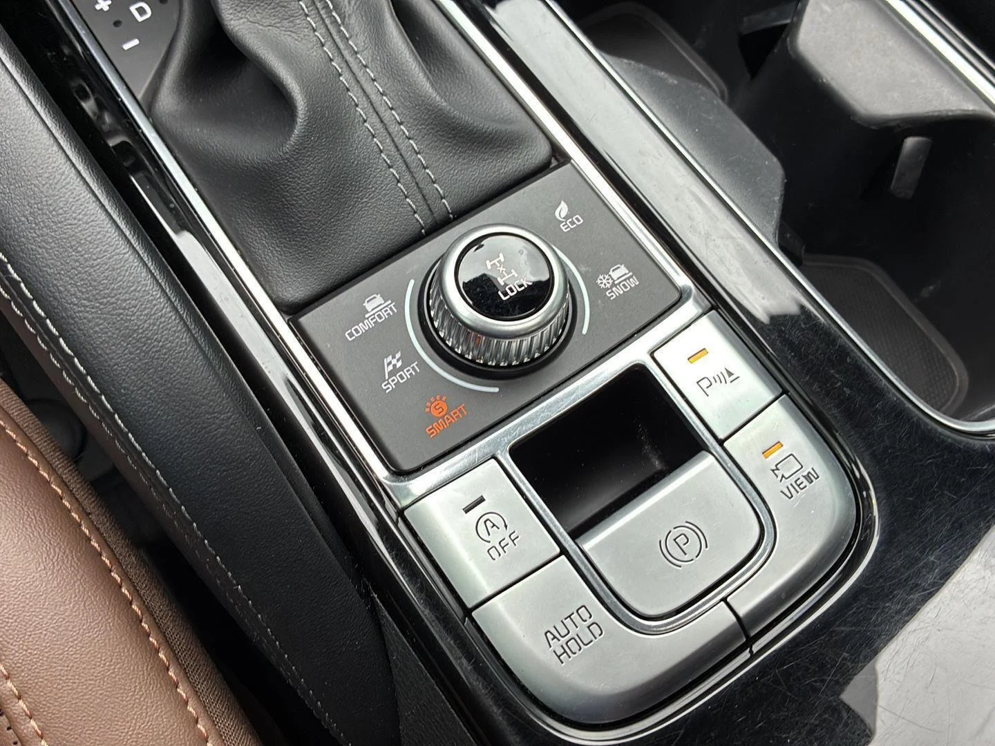 Used 2022 Ebony Black Kia SX image 33