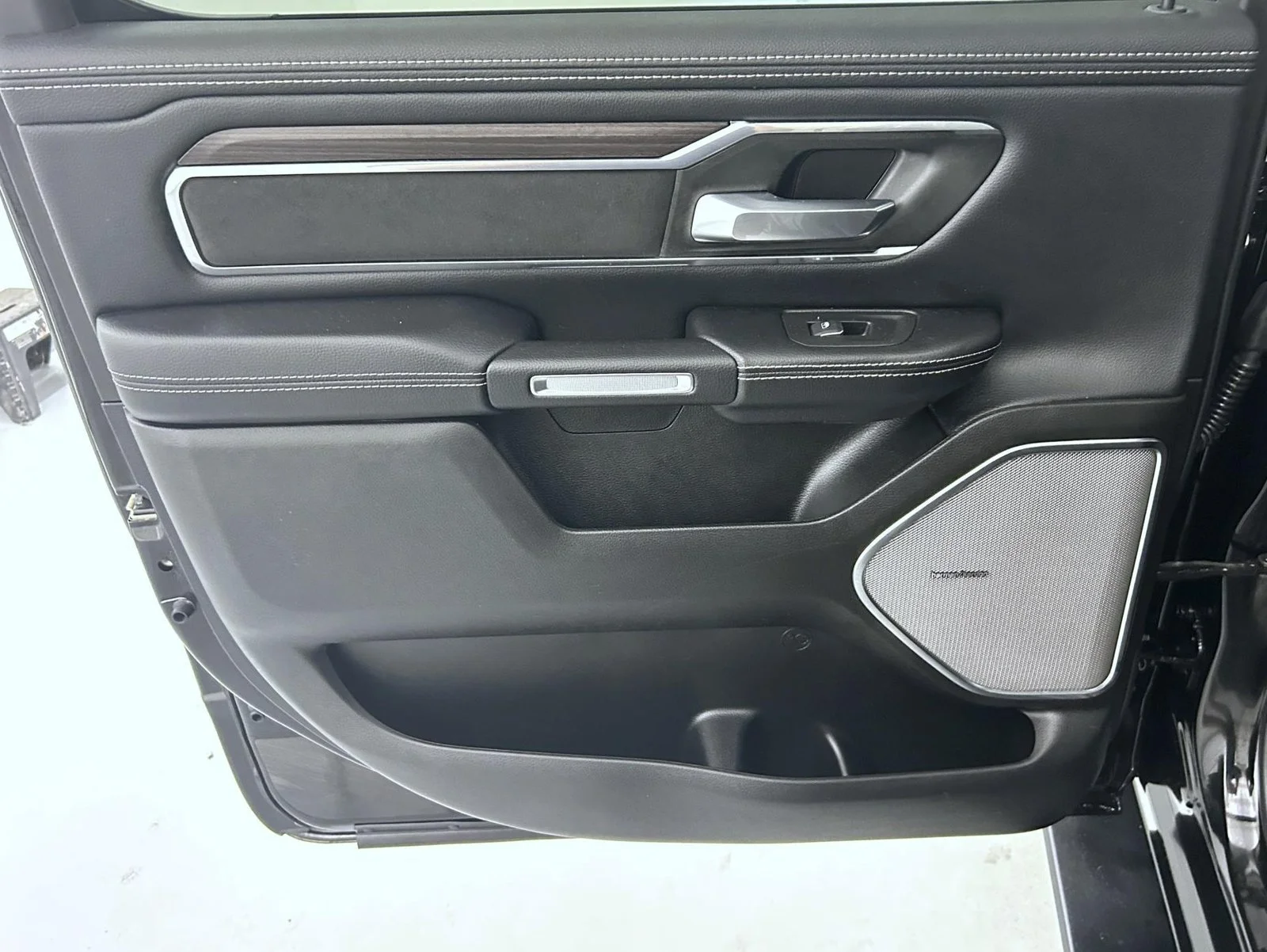 Used 2025 Black Ram Laramie image 20