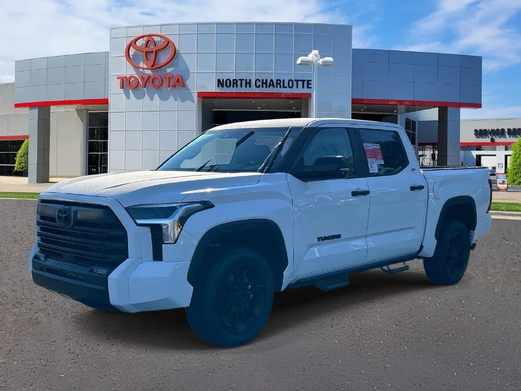 New 2026 Ice Cap Toyota SR5 image 4