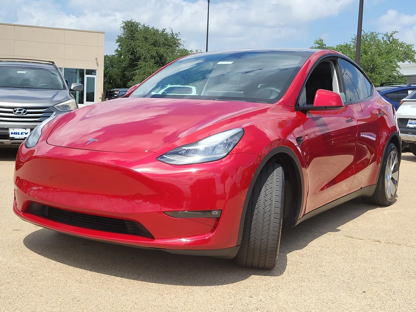 Used 2021 Tesla Model Y Long Range with VIN 5YJYGDEE2MF225201 for sale in Fort Worth, TX