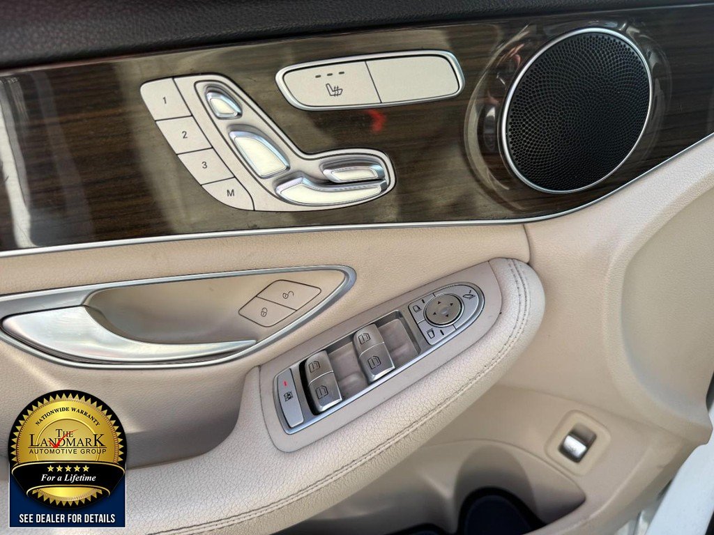 Used 2019 designo Diamond White Metallic Mercedes-Benz C 300 4MATIC® Sedan image 8