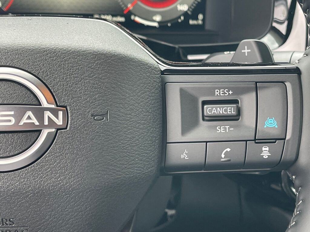 New 2026 Everest White Pearl Tricoat Nissan SL image 18