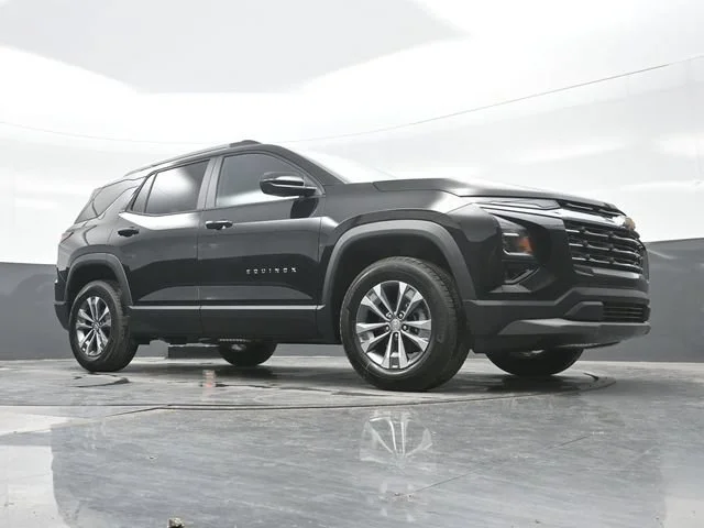 2027 Chevrolet Equinox LT - Photo 23