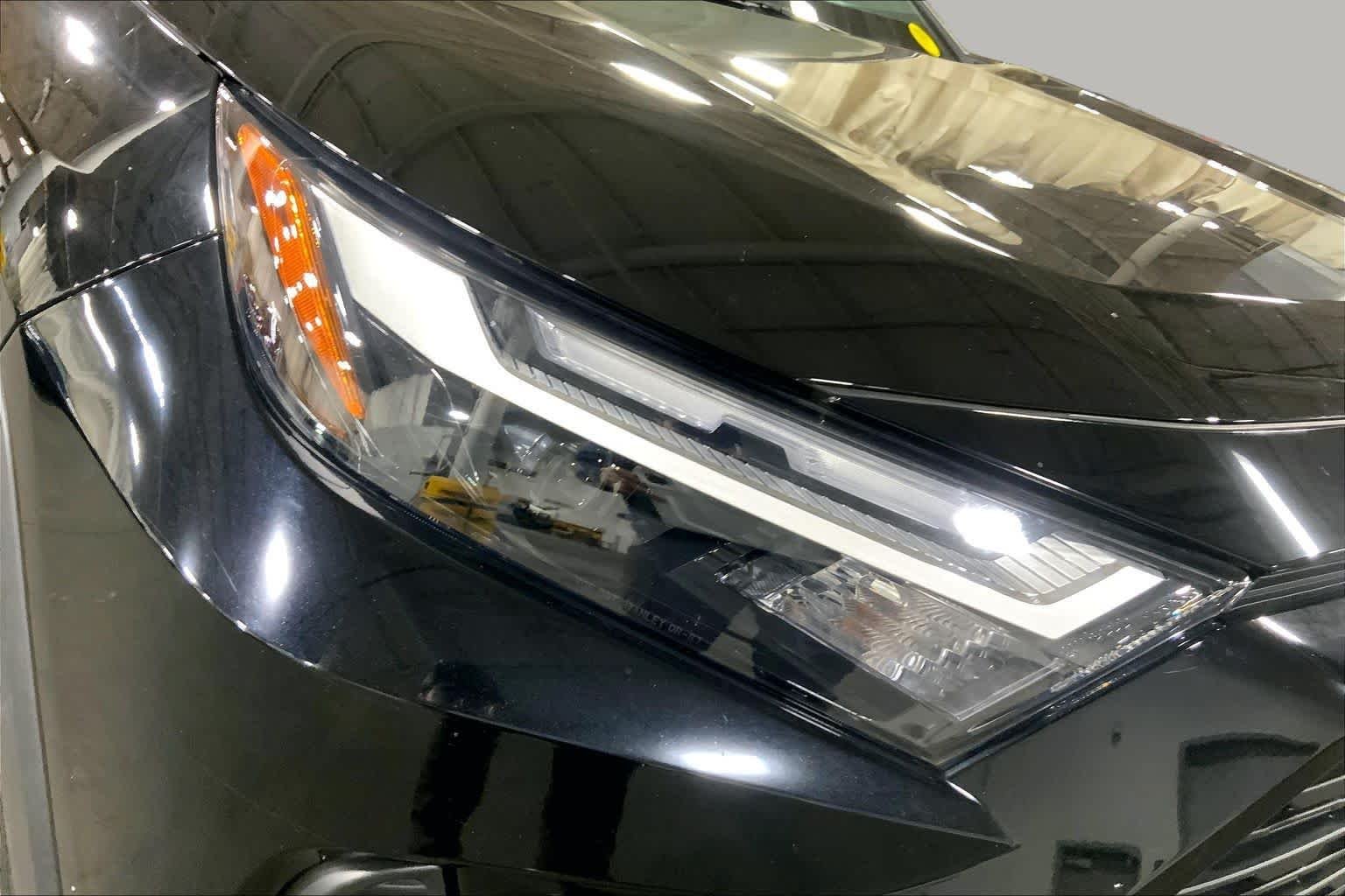 Used 2024 Midnight Black Metallic Toyota XLE image 28