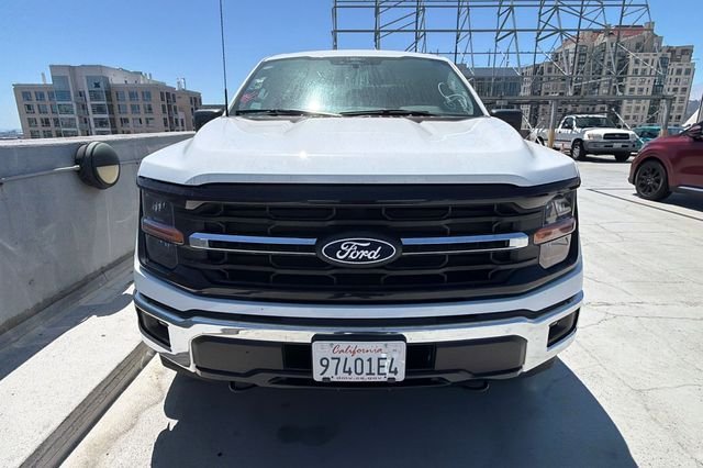 Used 2025 Oxford White Ford XLT image 3