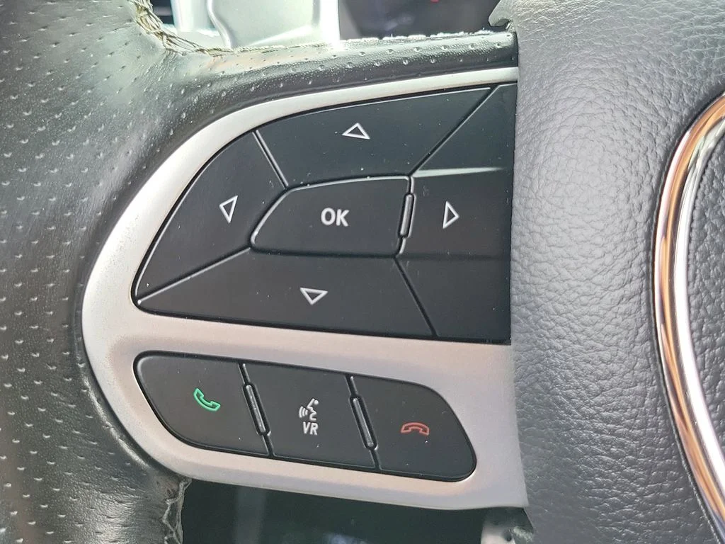 Used 2020 Crystal Metallic Jeep SRT image 5