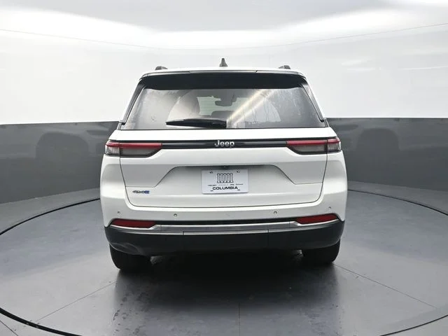 Used 2022 White Jeep 4xe image 8