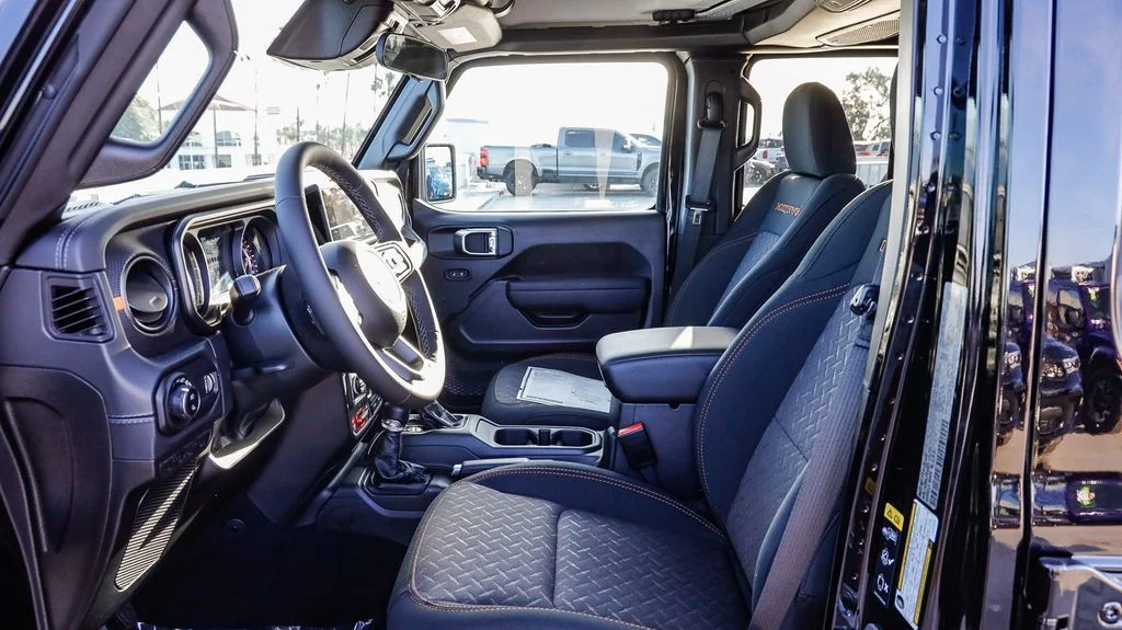 New 2026 Black Jeep Mojave image 22