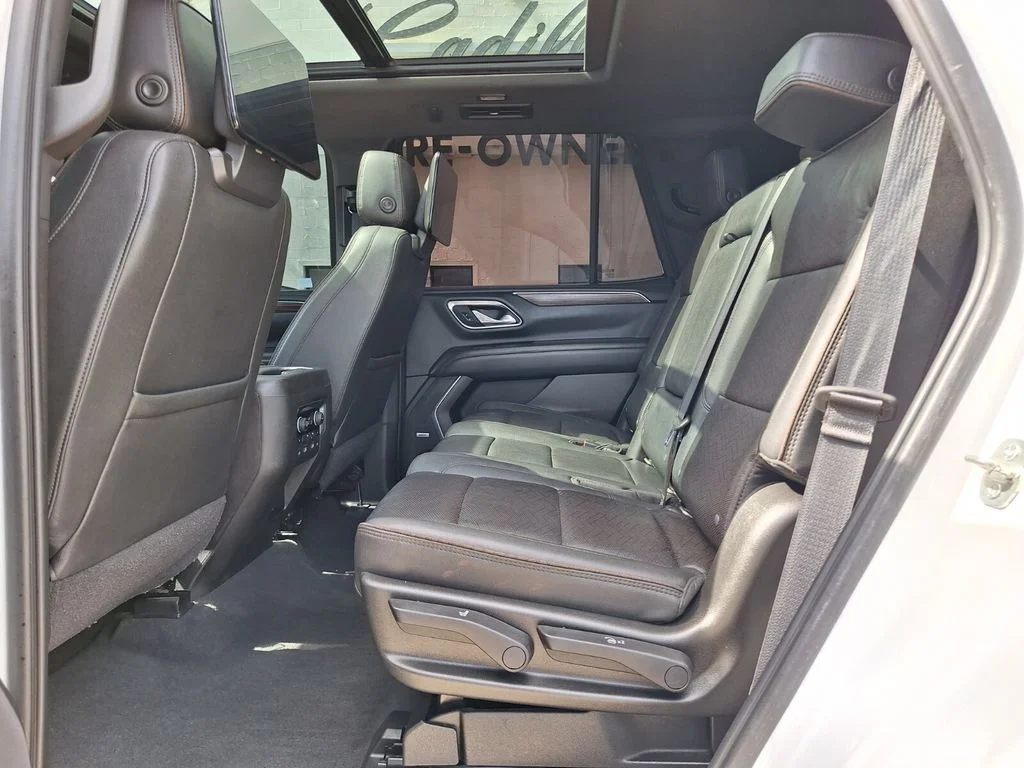 Used 2021 White Chevrolet High Country image 15
