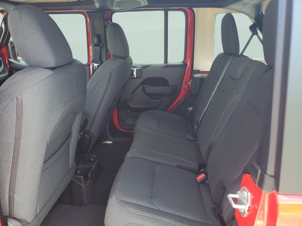 Used 2025 Red Jeep Sport S image 10