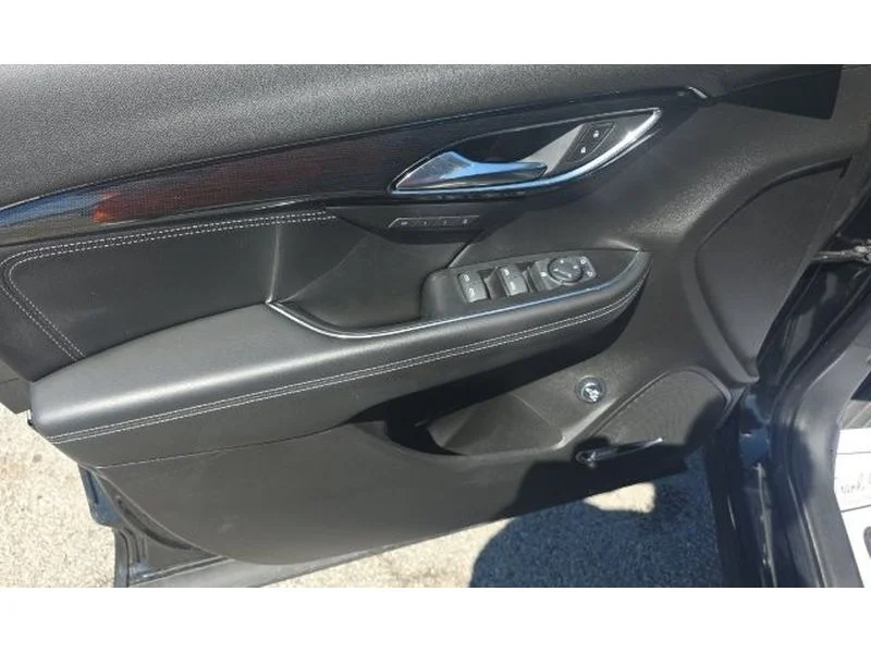 Used 2023 Ebony Twilight Metallic Buick Essence image 6