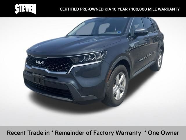 2022 Kia Sorento LX AT's photo