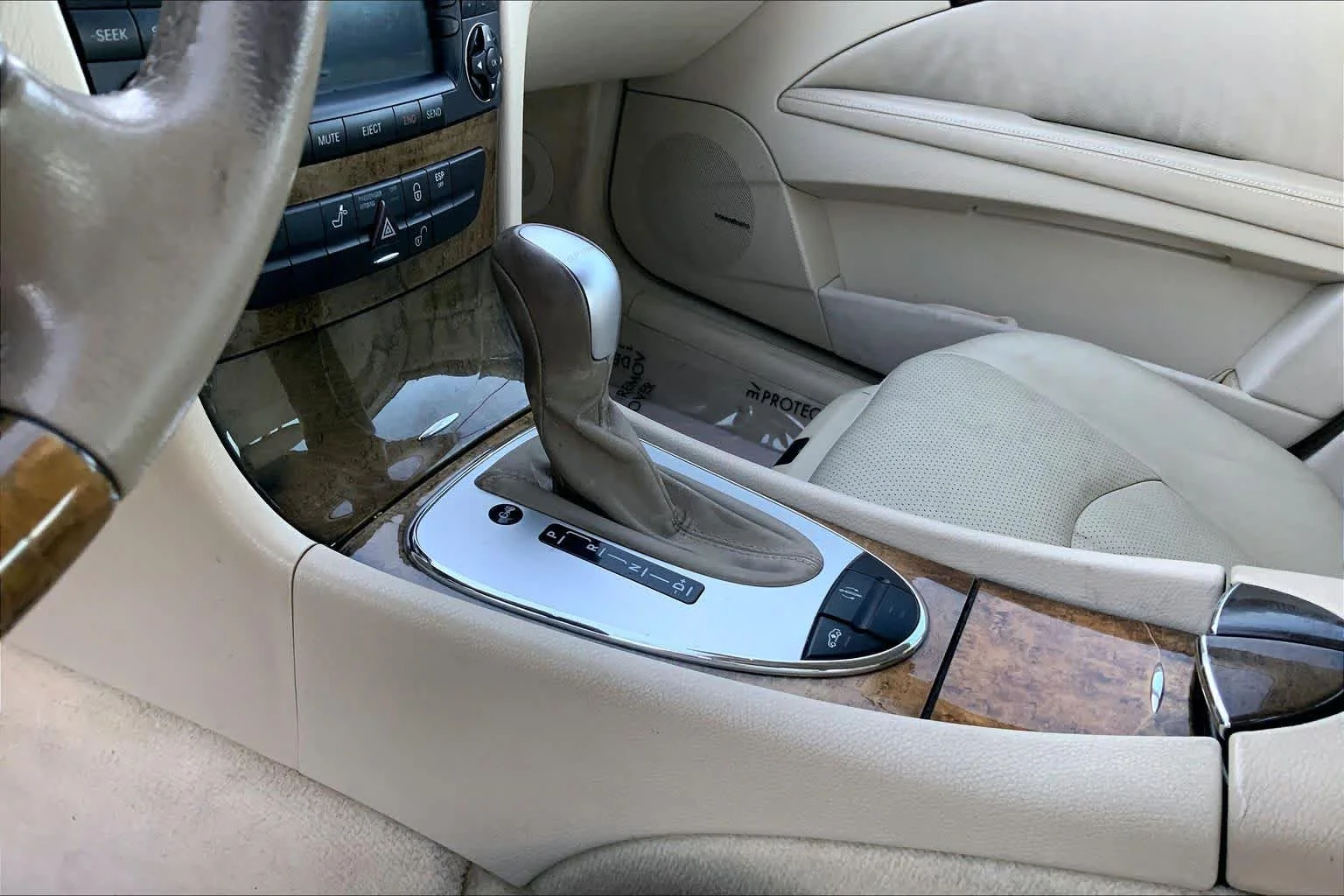Used 2004  Mercedes-Benz 3.2L image 12