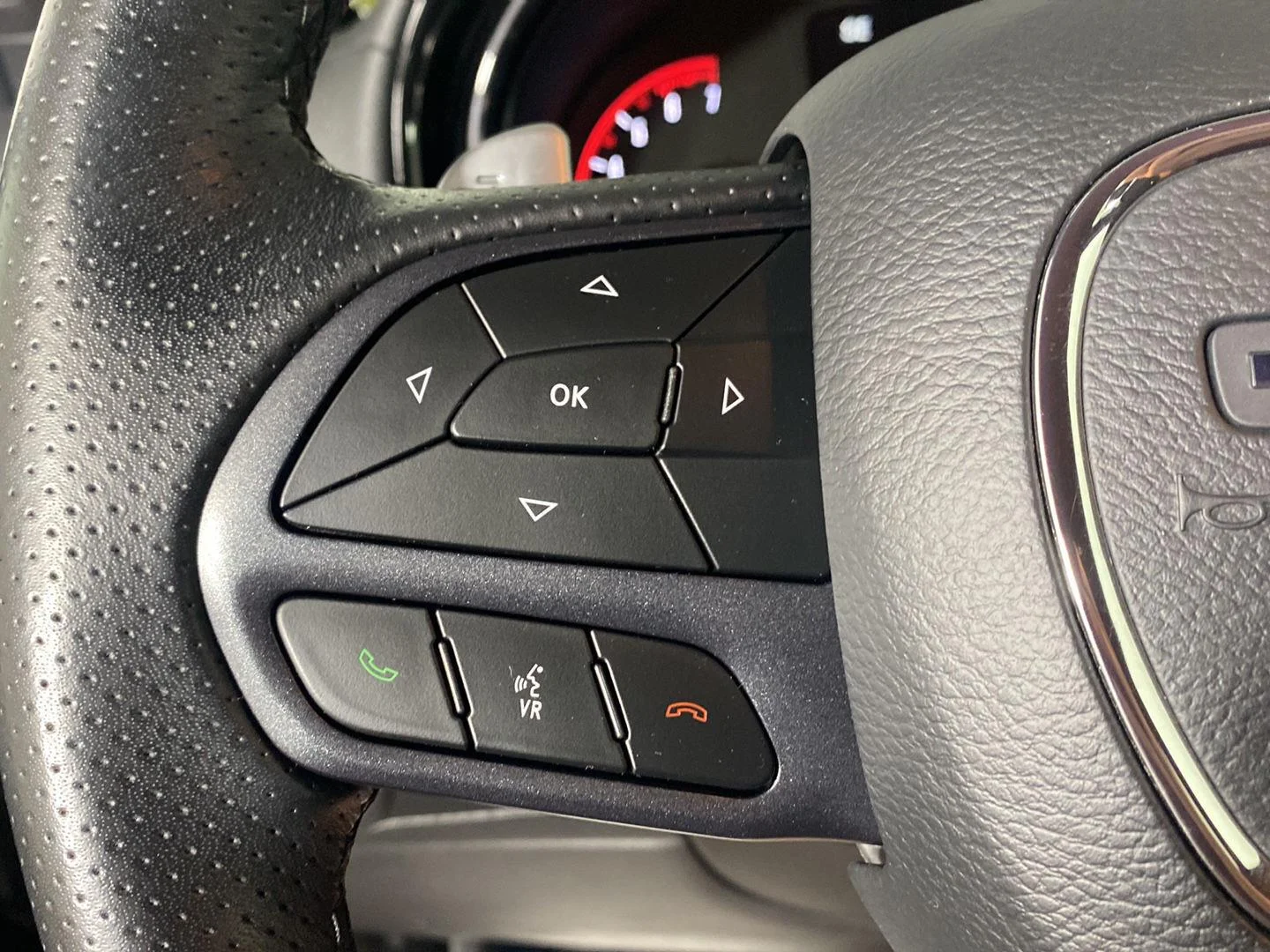 Used 2025 Vapour Grey Dodge R/T image 19
