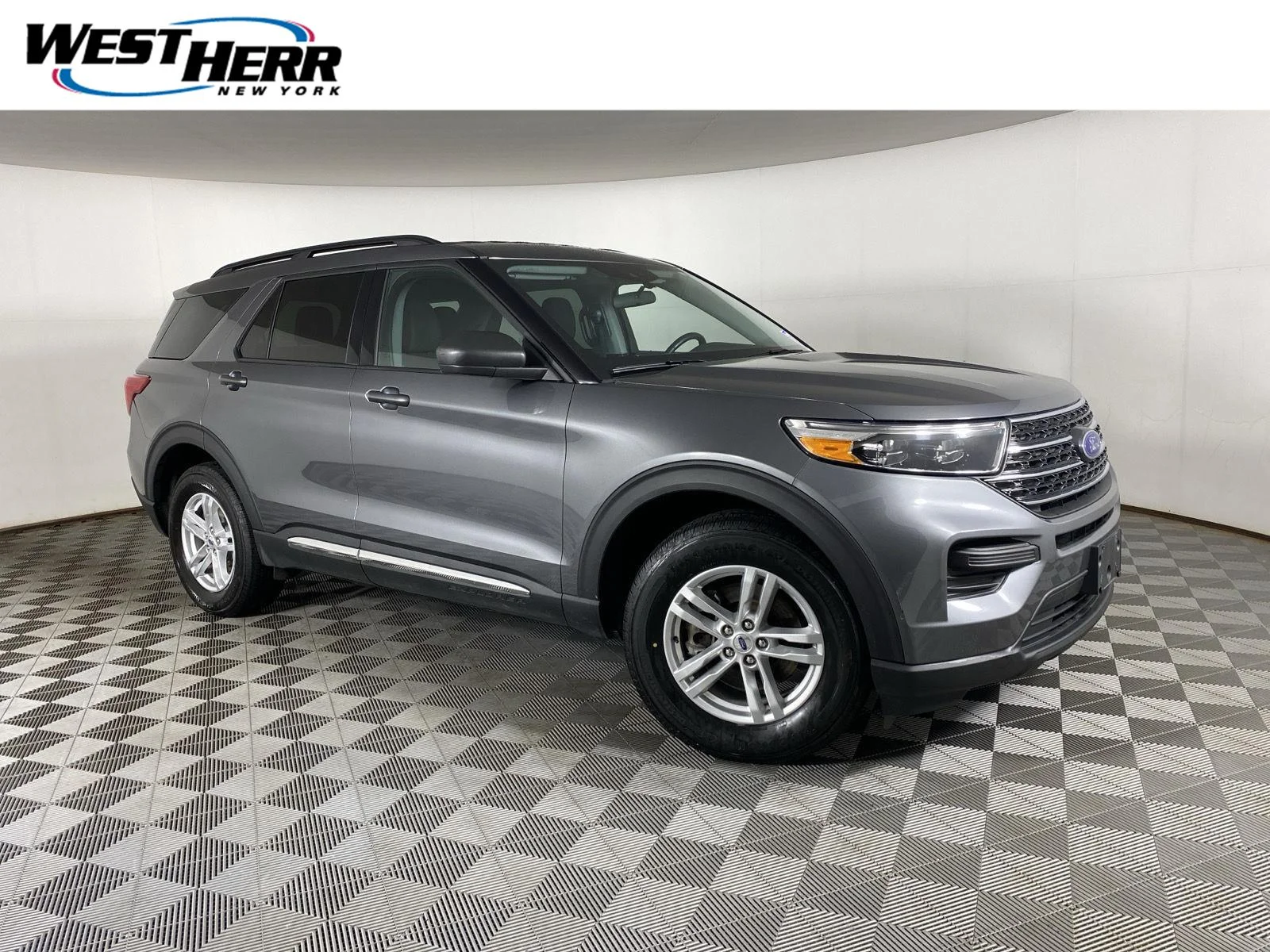 Used 2023 Carbonized Gray Ford XLT image 1