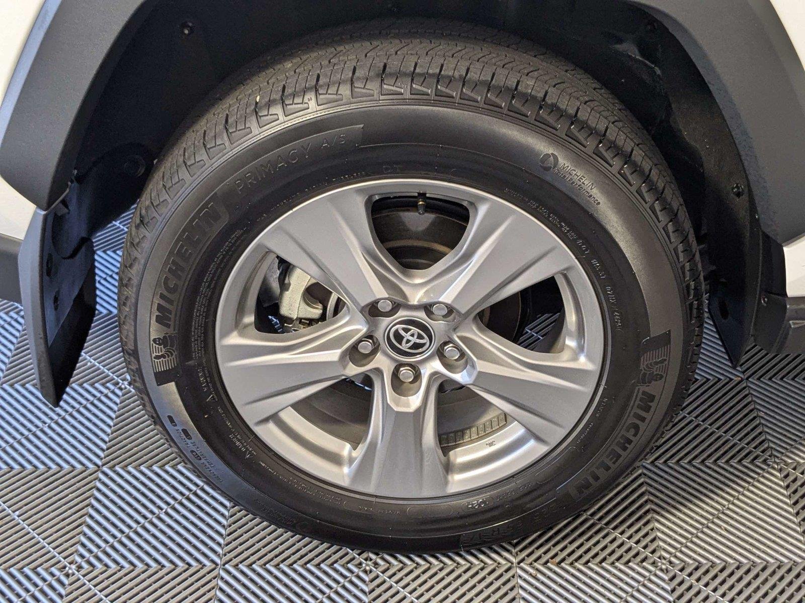 Certified Used 2025 Ice Cap Toyota XLE image 28