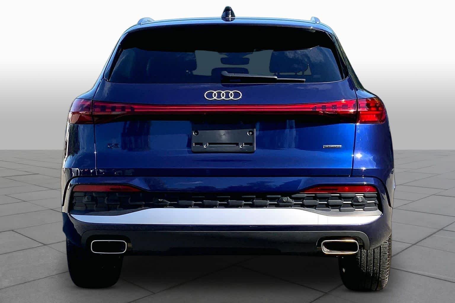 Used 2025 Navarra Blue Metallic Audi Premium image 5