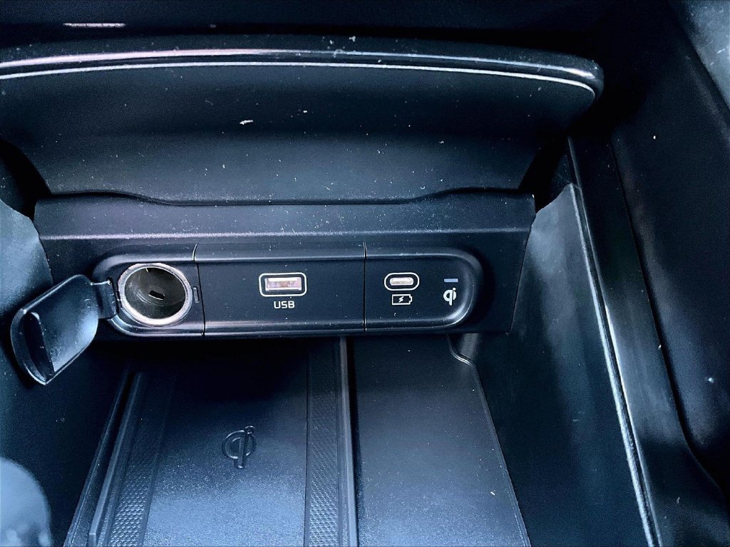 Used 2024 Green Kia EX X-Line image 28