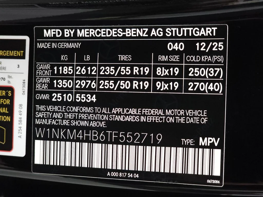 Certified Used 2026 Black Mercedes-Benz GLC 300 image 33