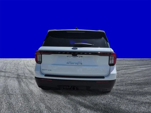 New 2026 Star White Metallic Tri-Coat Ford Active image 5
