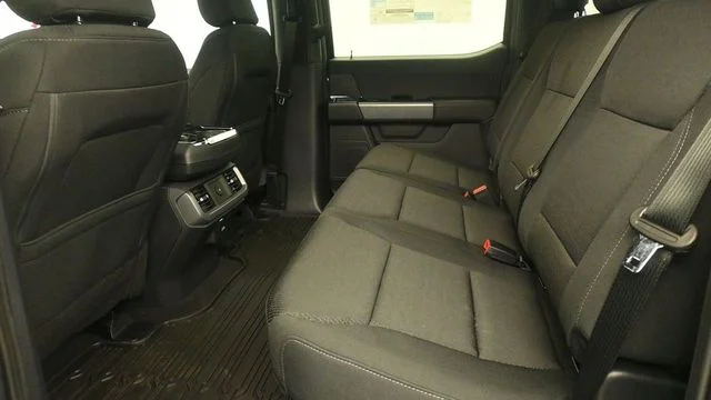 New 2026 Carbonized Gray Metallic Ford XLT image 10