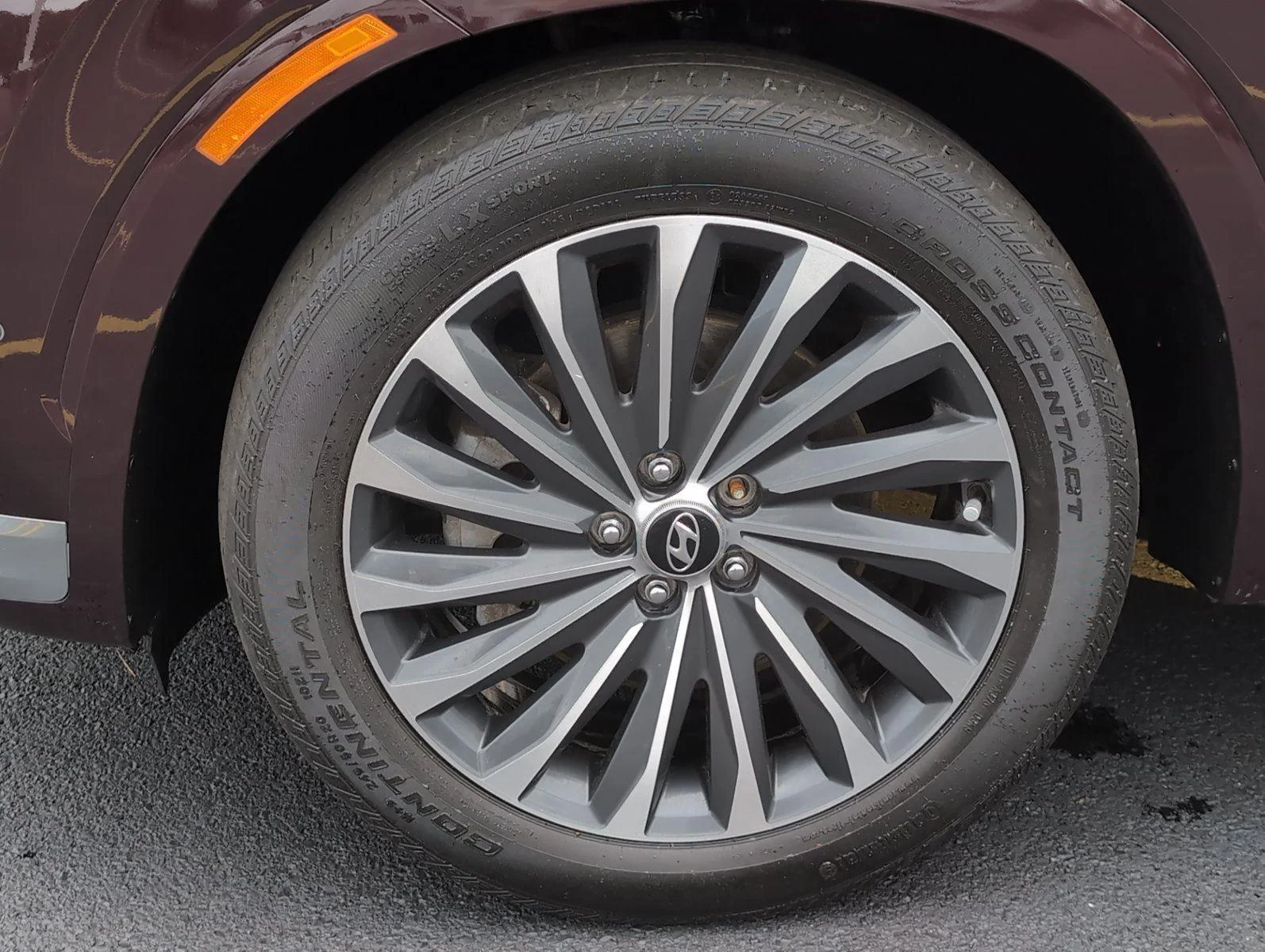 Used 2024 Sierra Burgundy Hyundai Calligraphy image 11