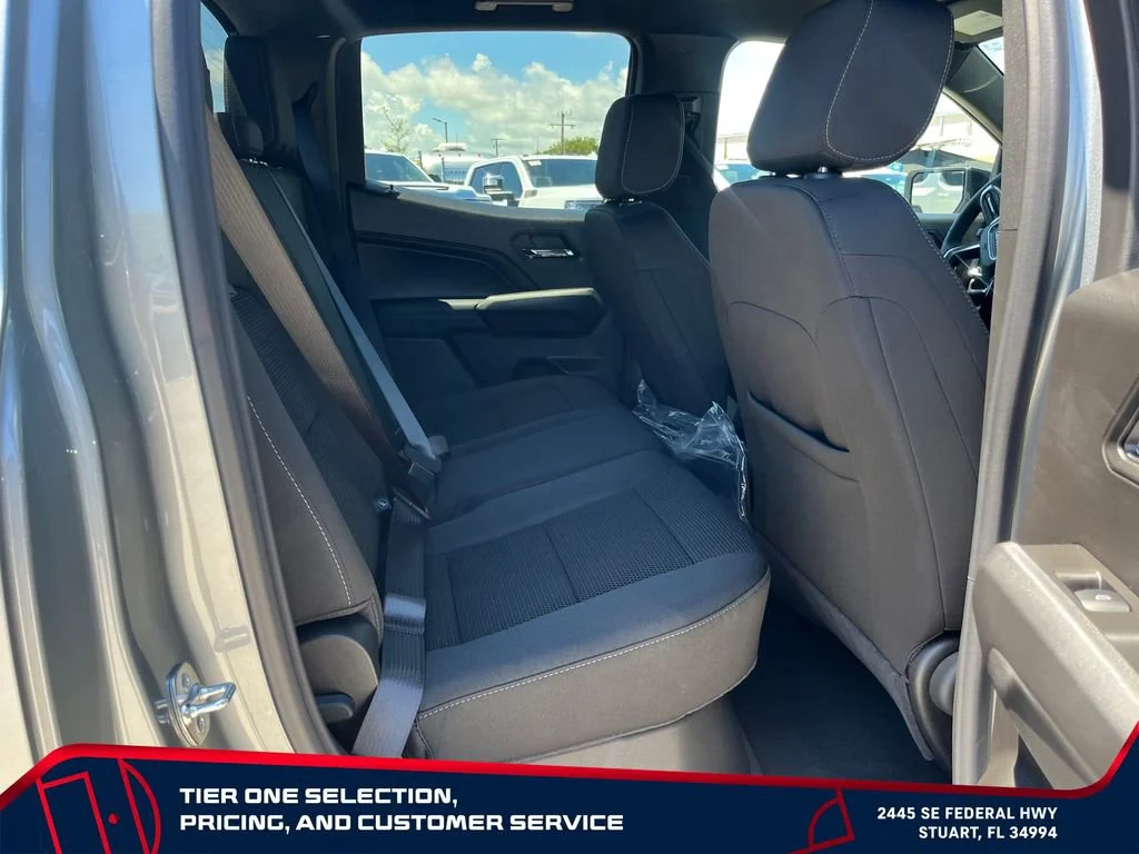 New 2026 Sterling Metallic GMC Elevation image 17