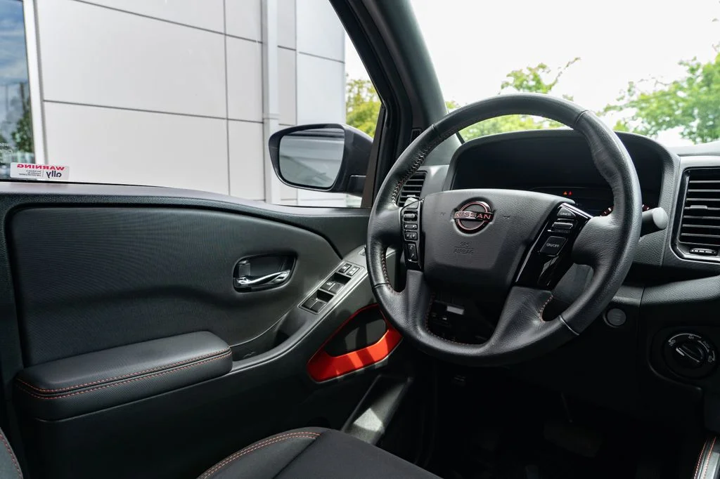 Used 2022 Black Nissan PRO-4X image 11