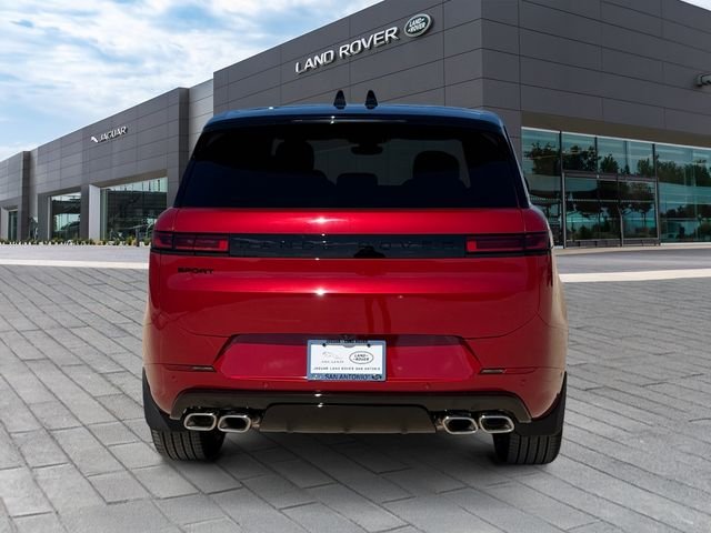 New 2026 Firenze Red Land Rover Dynamic SE image 4