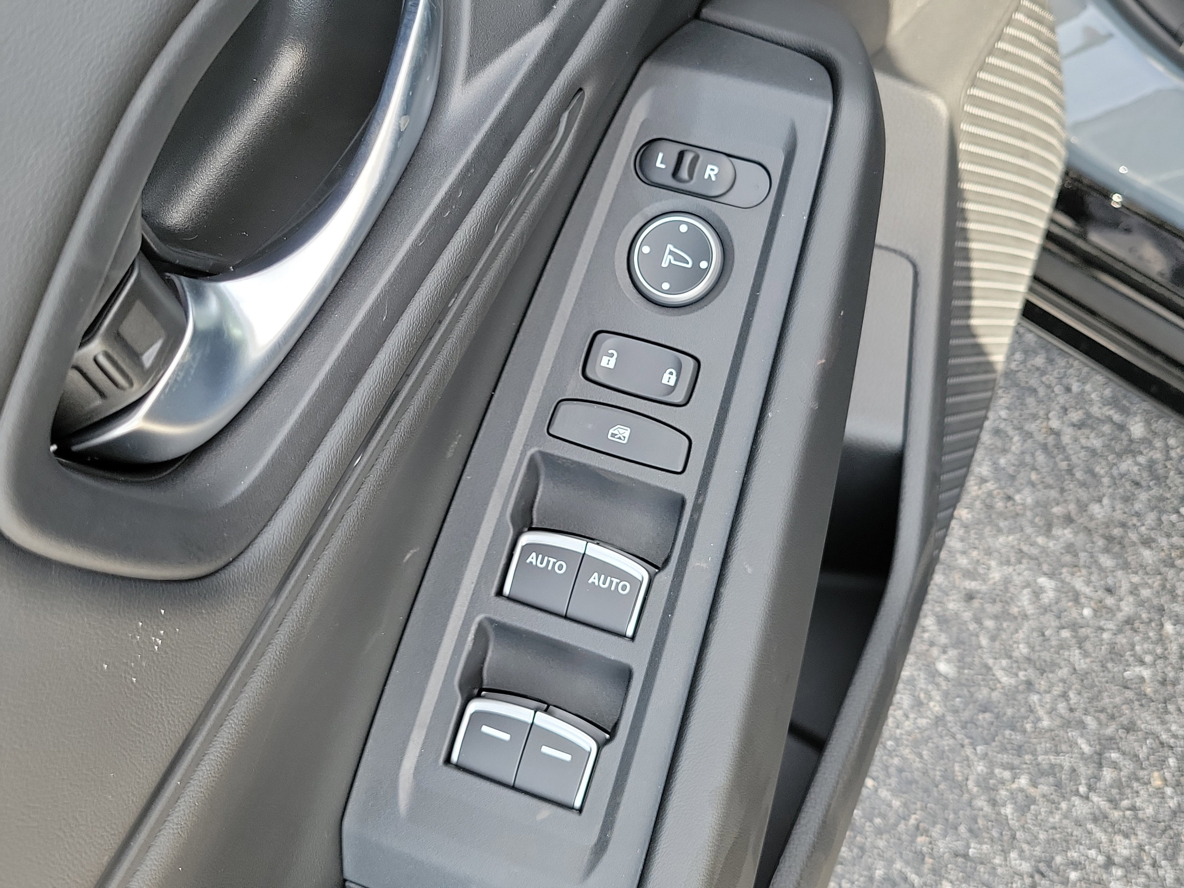 New 2026 Urban Gray Pearl Honda EX-L image 22