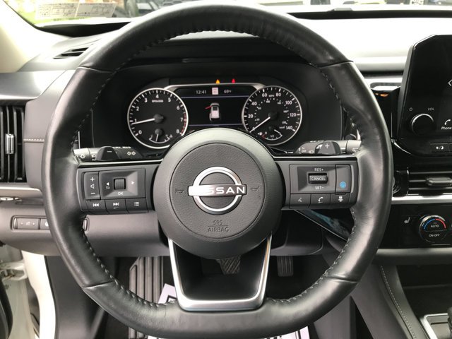 Used 2024 Pearl White Tricoat Nissan SL image 14