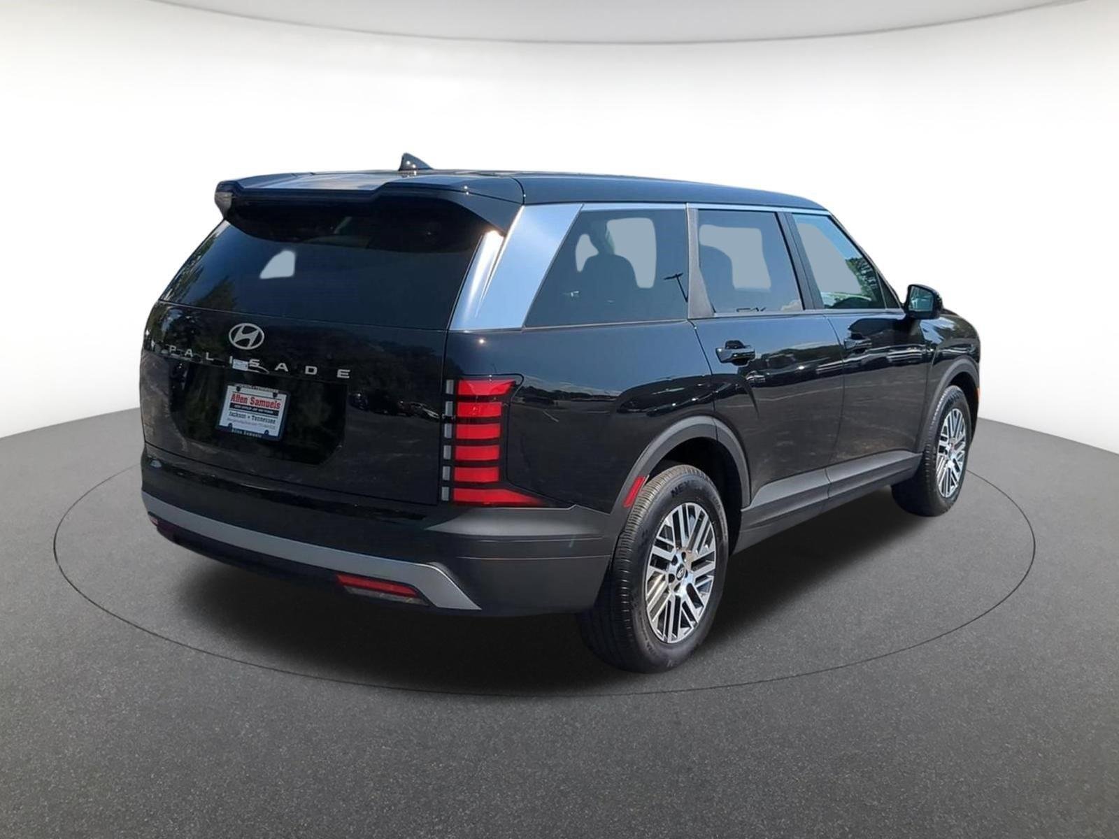 New 2026 Abyss Black Pearl Hyundai SE image 4