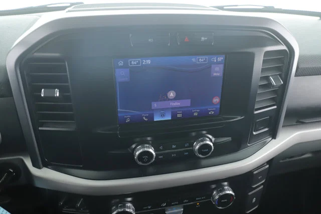 Used 2023  Ford XLT image 3