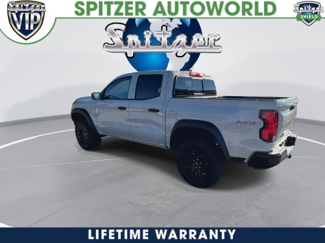 2026 Chevrolet Colorado photo 10 of 41