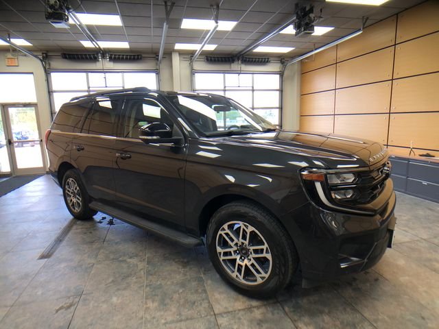 2025 Ford Expedition Active 4x4's photo