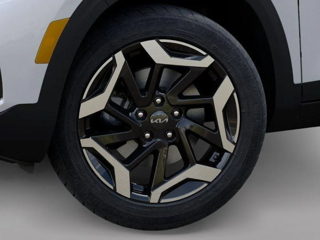 New 2026 White Kia SX image 9