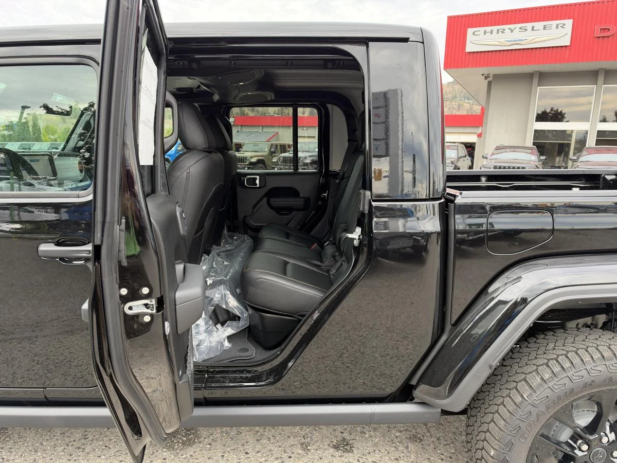 New 2026 Black Jeep Nighthawk image 16