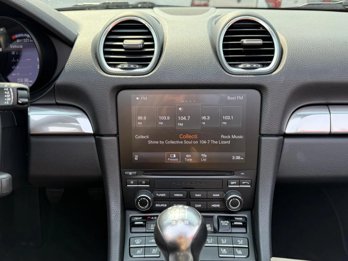 Used 2024 Silver Porsche Base image 25