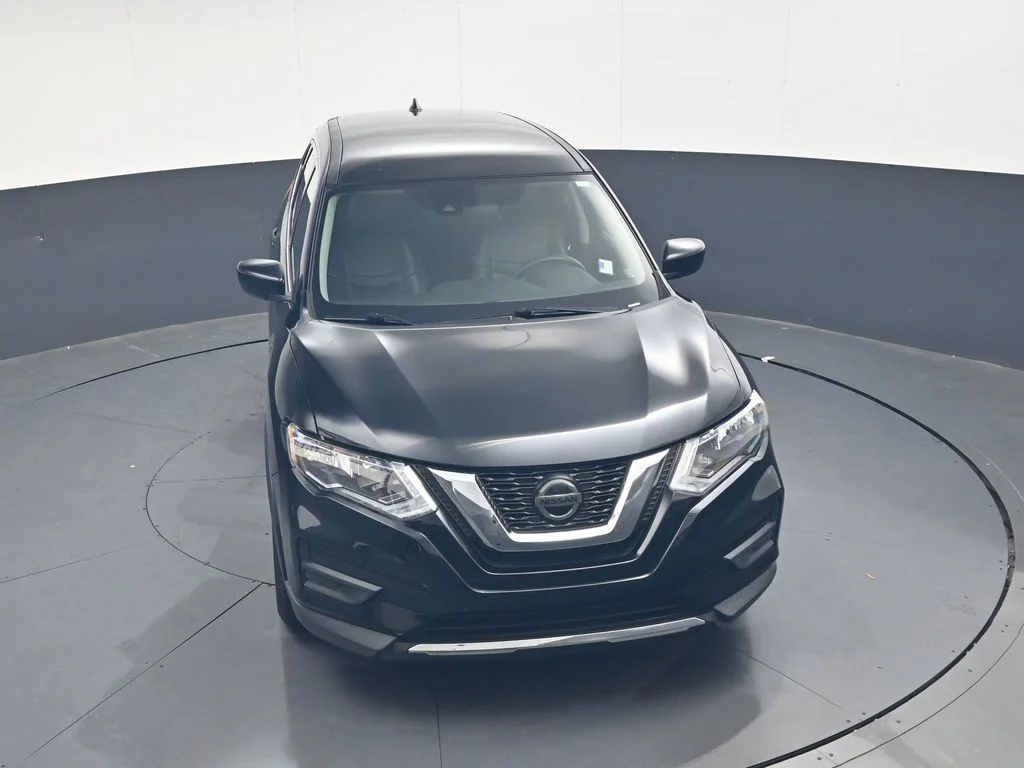 Used 2020 Black Nissan S image 40