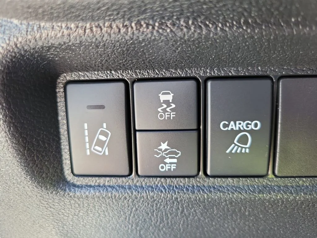 Used 2023 White Honda RTL image 21