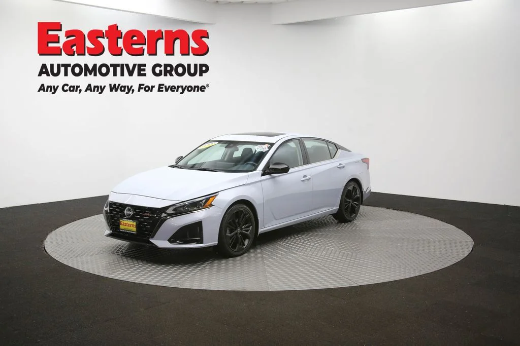 Used 2023 Gray Nissan 2.5 SR image 55