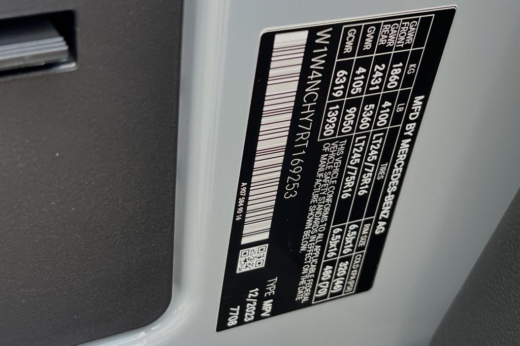 Used 2024 Gray Mercedes-Benz Cargo 170 WB image 26