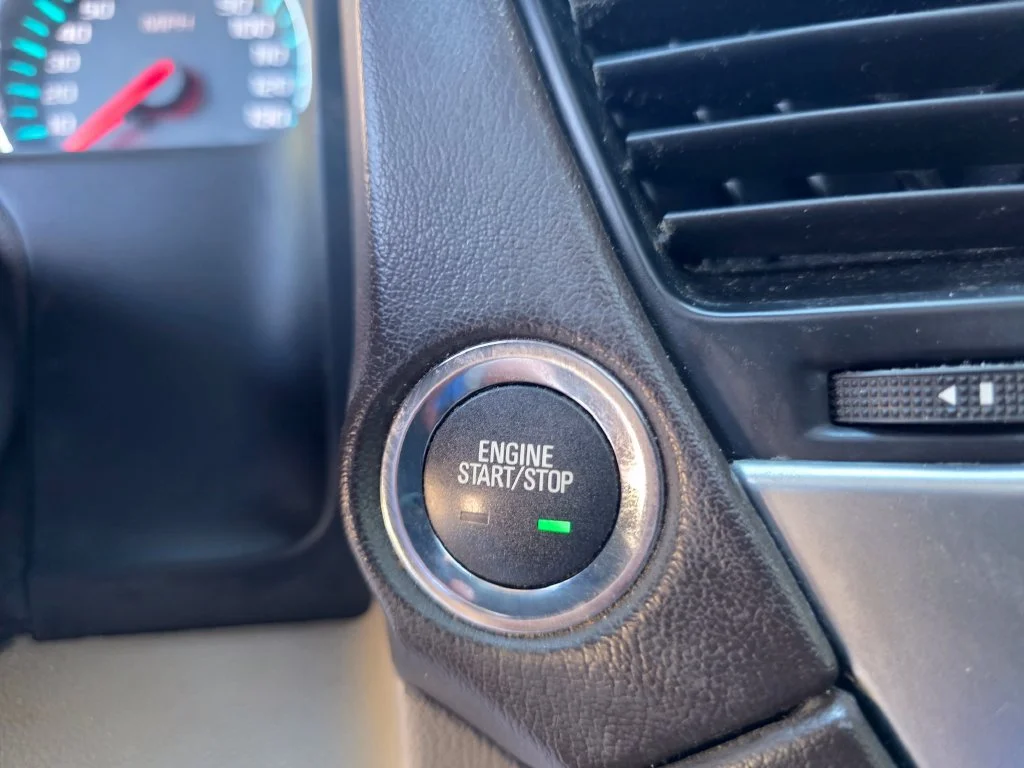 Used 2015 TUNGSTEN METALLIC Chevrolet LT image 20