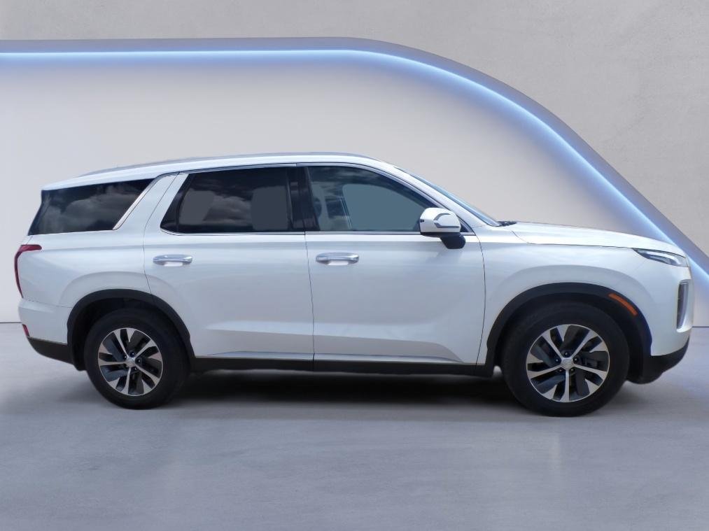 Used 2020 Hyper White Hyundai SEL image 4