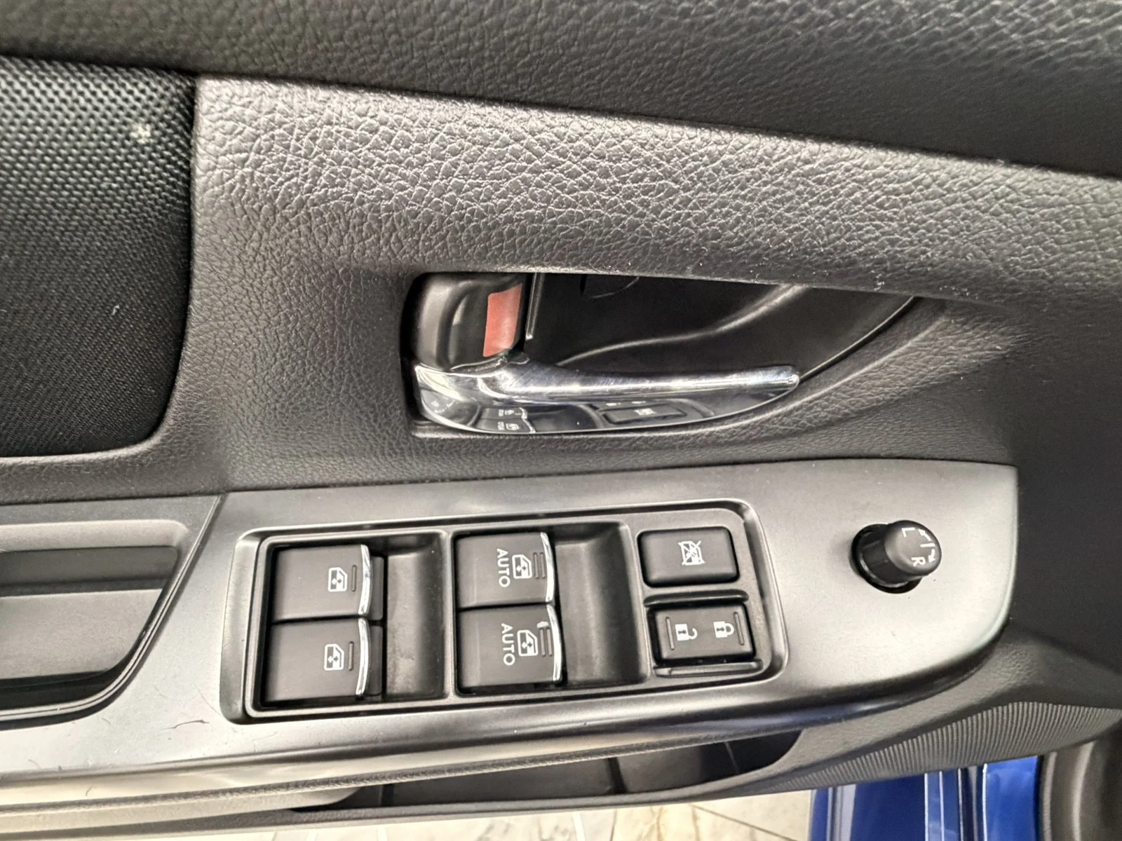 Used 2017 Lapis Blue Pearl Subaru MANUAL image 10
